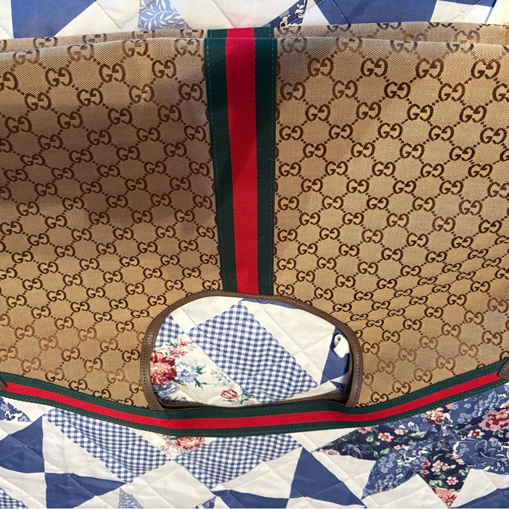 Large “Giglio” tote. Brand new. ***Not branded*** - Picture 3 of 6